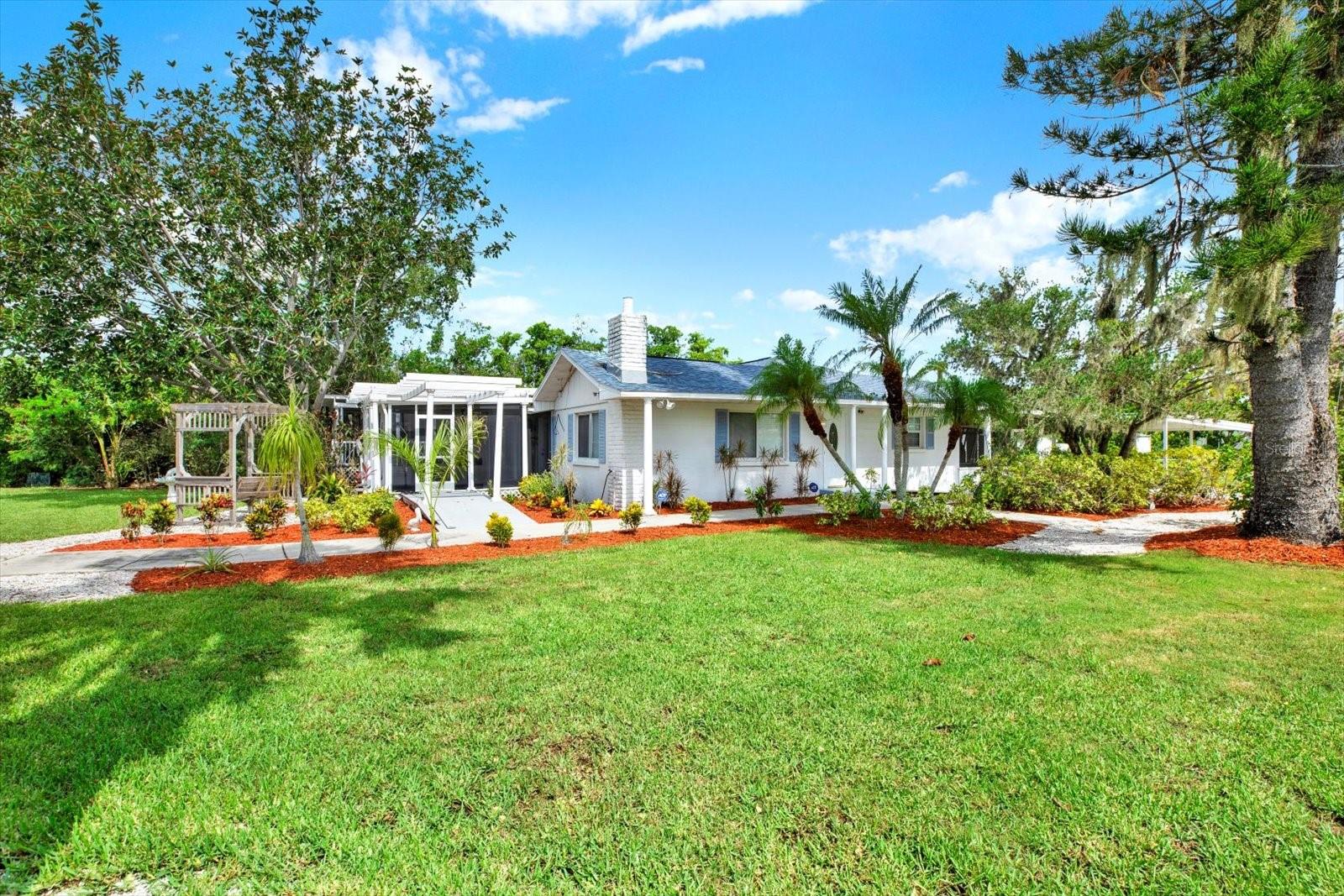 Listing photo id 0 for 102 North Branch Road
