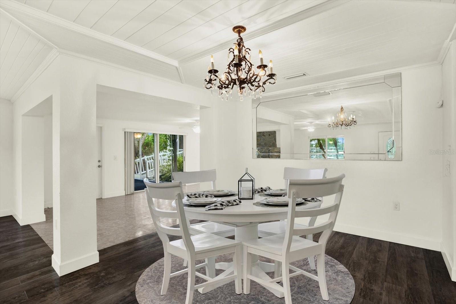 Listing photo id 18 for 102 North Branch Road