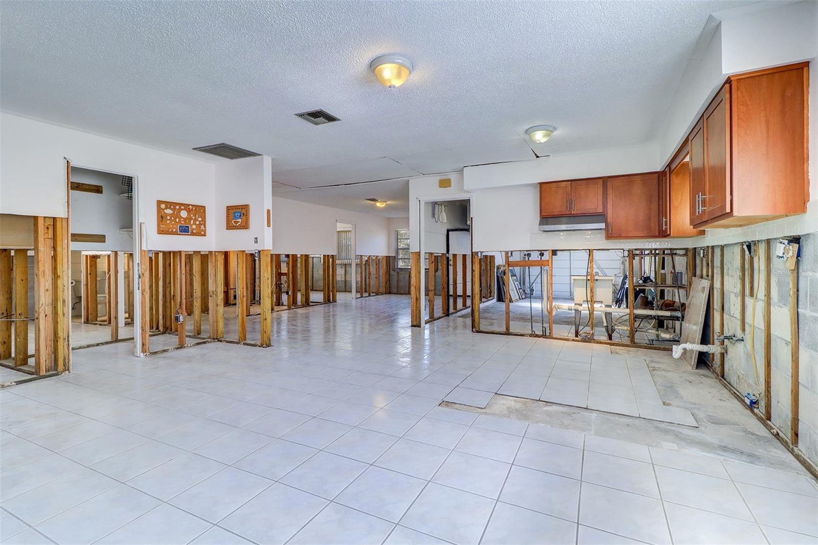 Image 17 of 50 For 123 11th Avenue