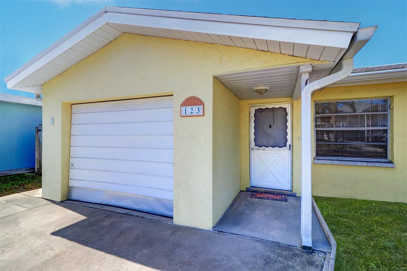 Image 2 of 50 For 123 11th Avenue