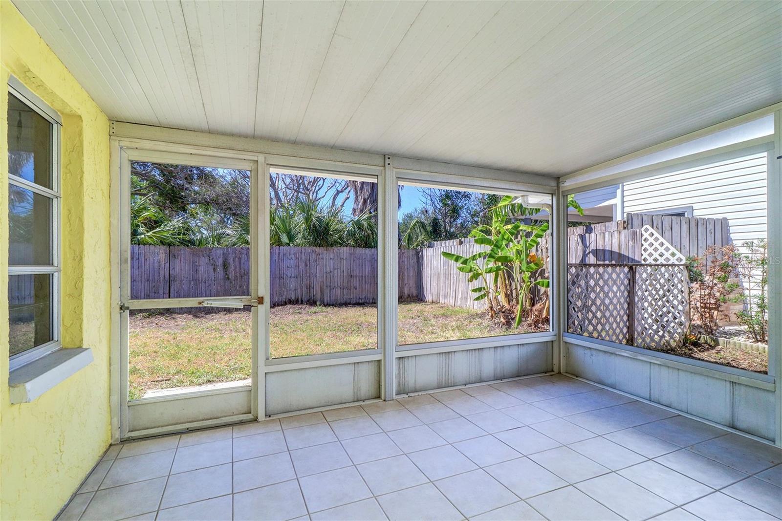 Image 31 of 50 For 123 11th Avenue