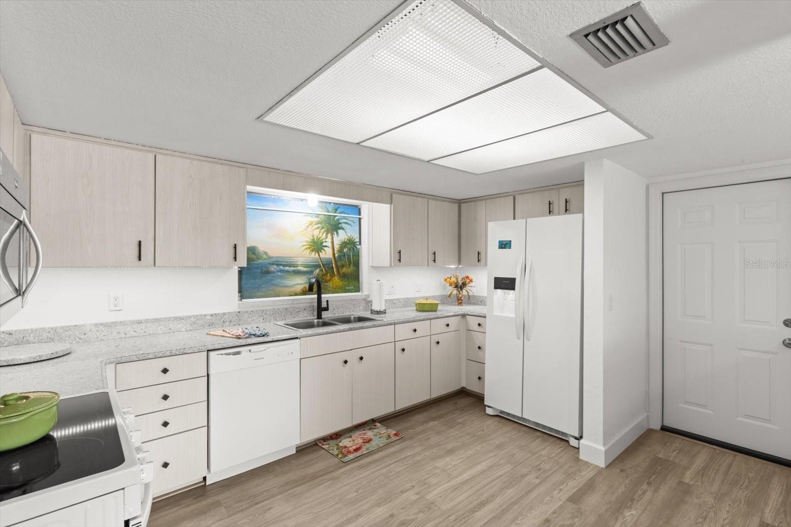 Listing photo id 12 for 3874 Timucua Point