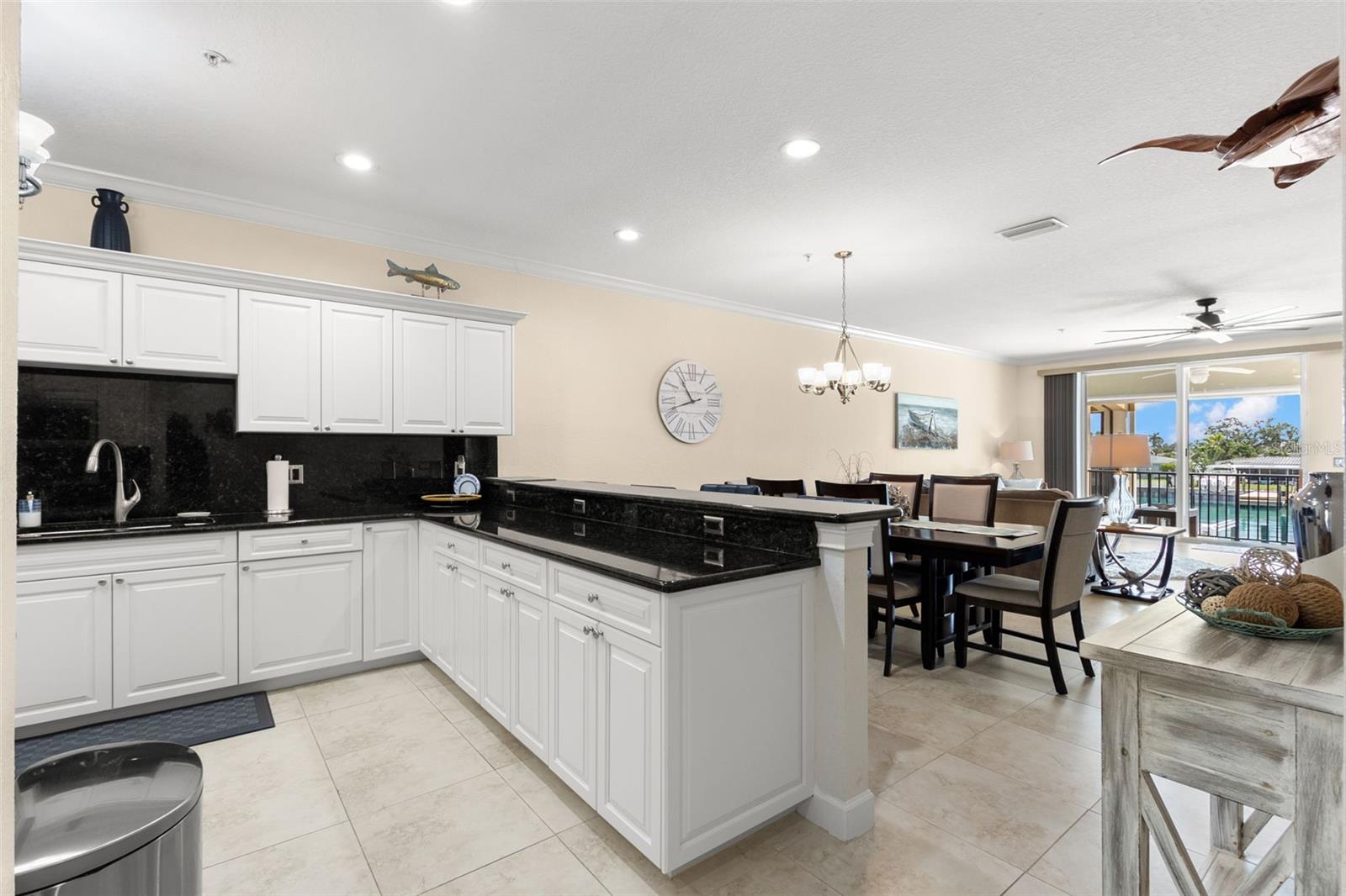Image 11 of 69 For 300 Capri Boulevard 3