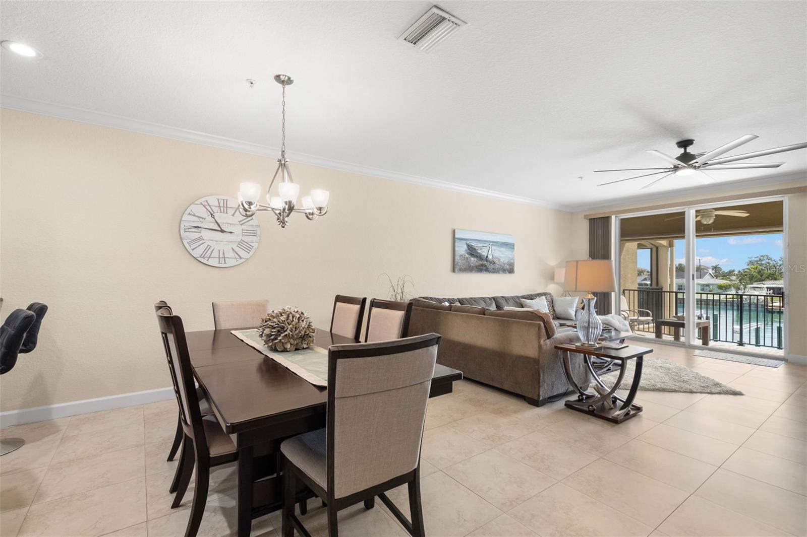 Image 15 of 69 For 300 Capri Boulevard 3