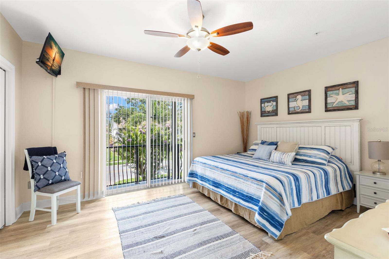 Image 24 of 69 For 300 Capri Boulevard 3