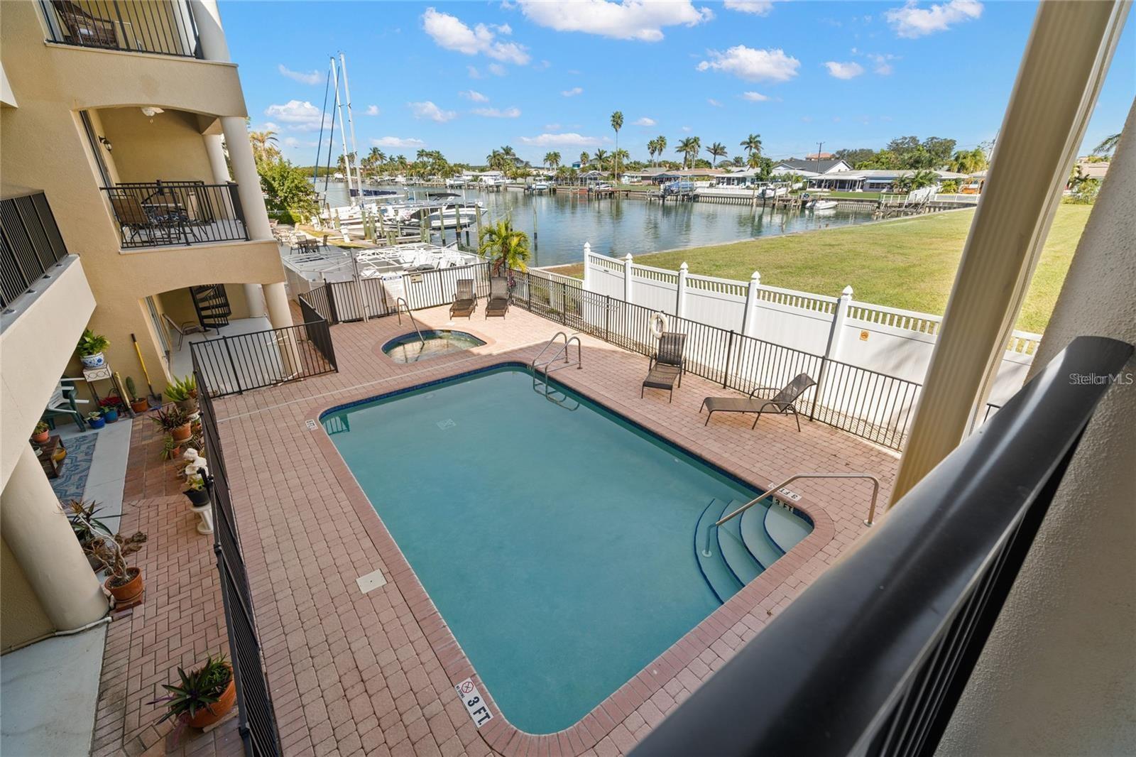 Image 53 of 69 For 300 Capri Boulevard 3