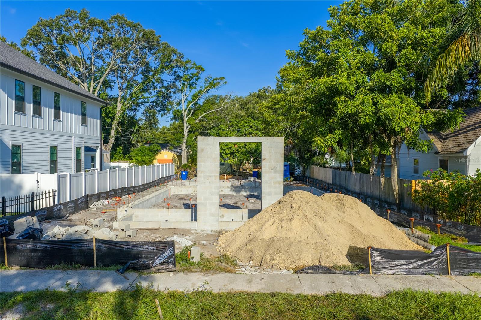 Image 6 of 39 For 1420 14th Street N