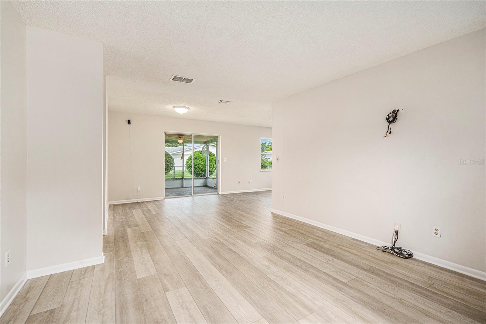 Image 14 of 29 For 6131 17th Street