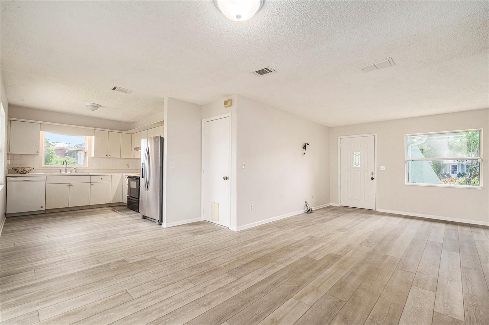 Image 16 of 29 For 6131 17th Street