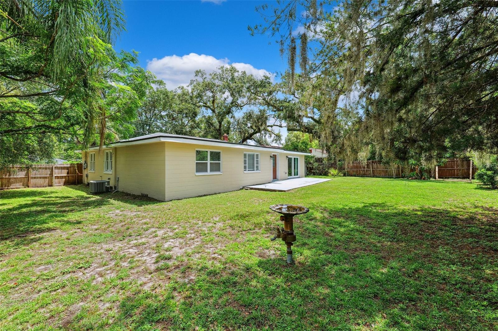 Listing photo id 19 for 1205 Hamilton Avenue
