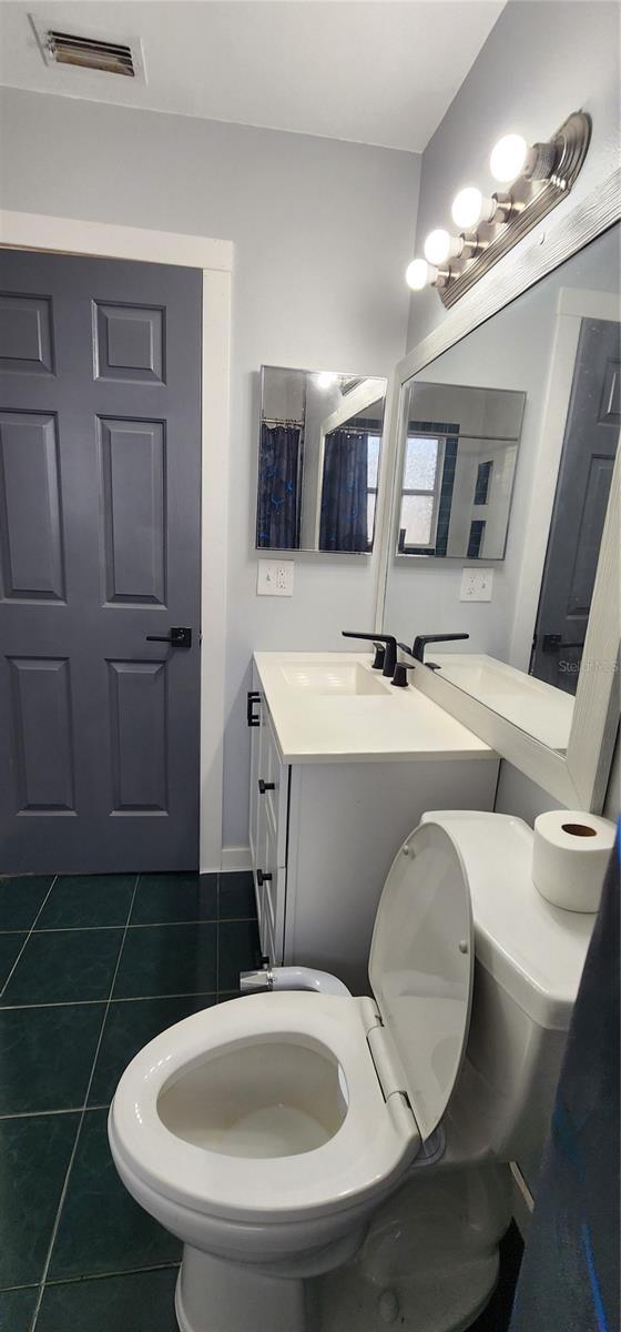 Image 30 of 48 For 680 1st Avenue N