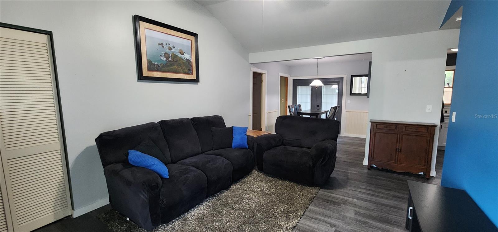 Image 7 of 48 For 680 1st Avenue N