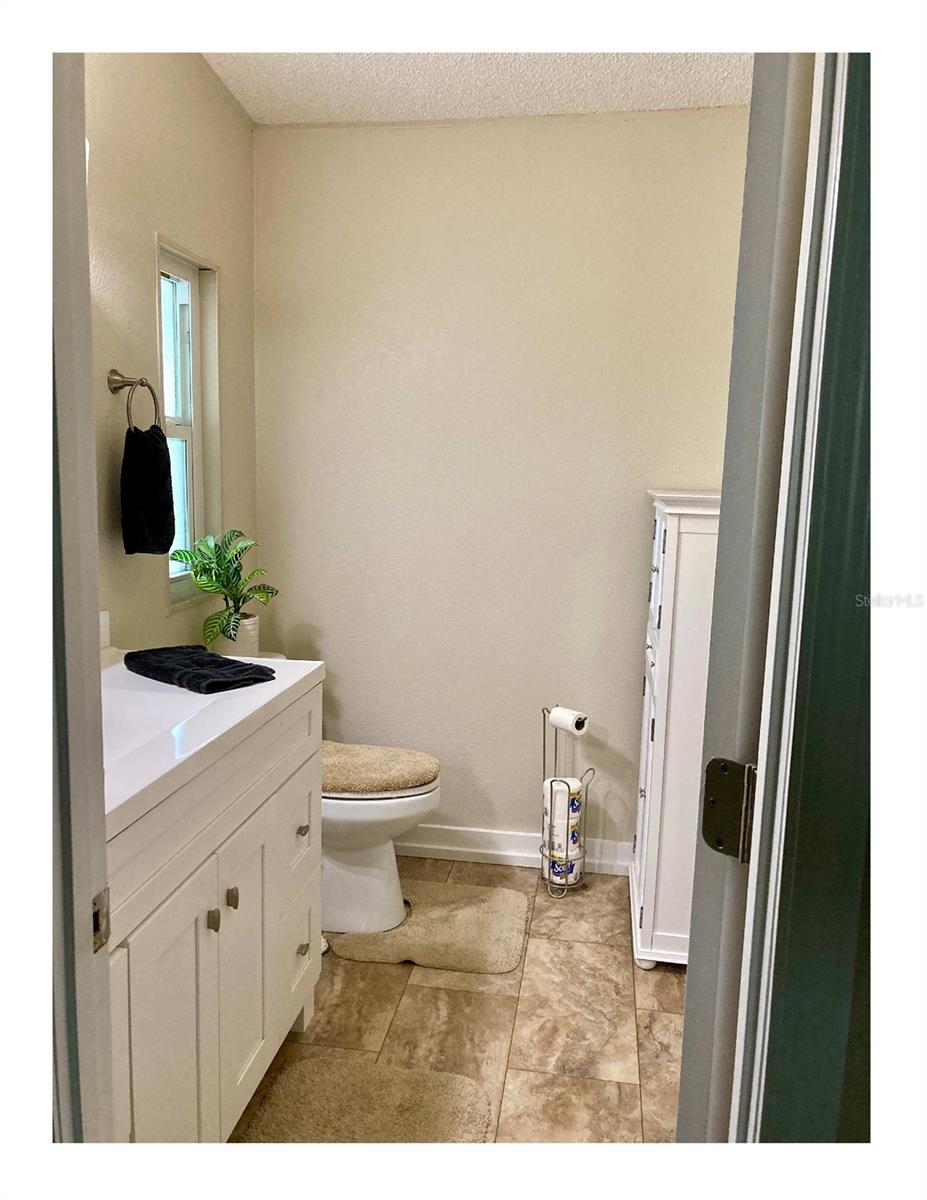 Image 10 of 12 For 6421 Fernwood Drive