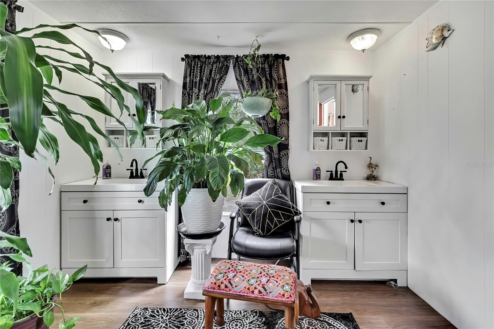 Listing photo id 22 for 3771 Millston Point