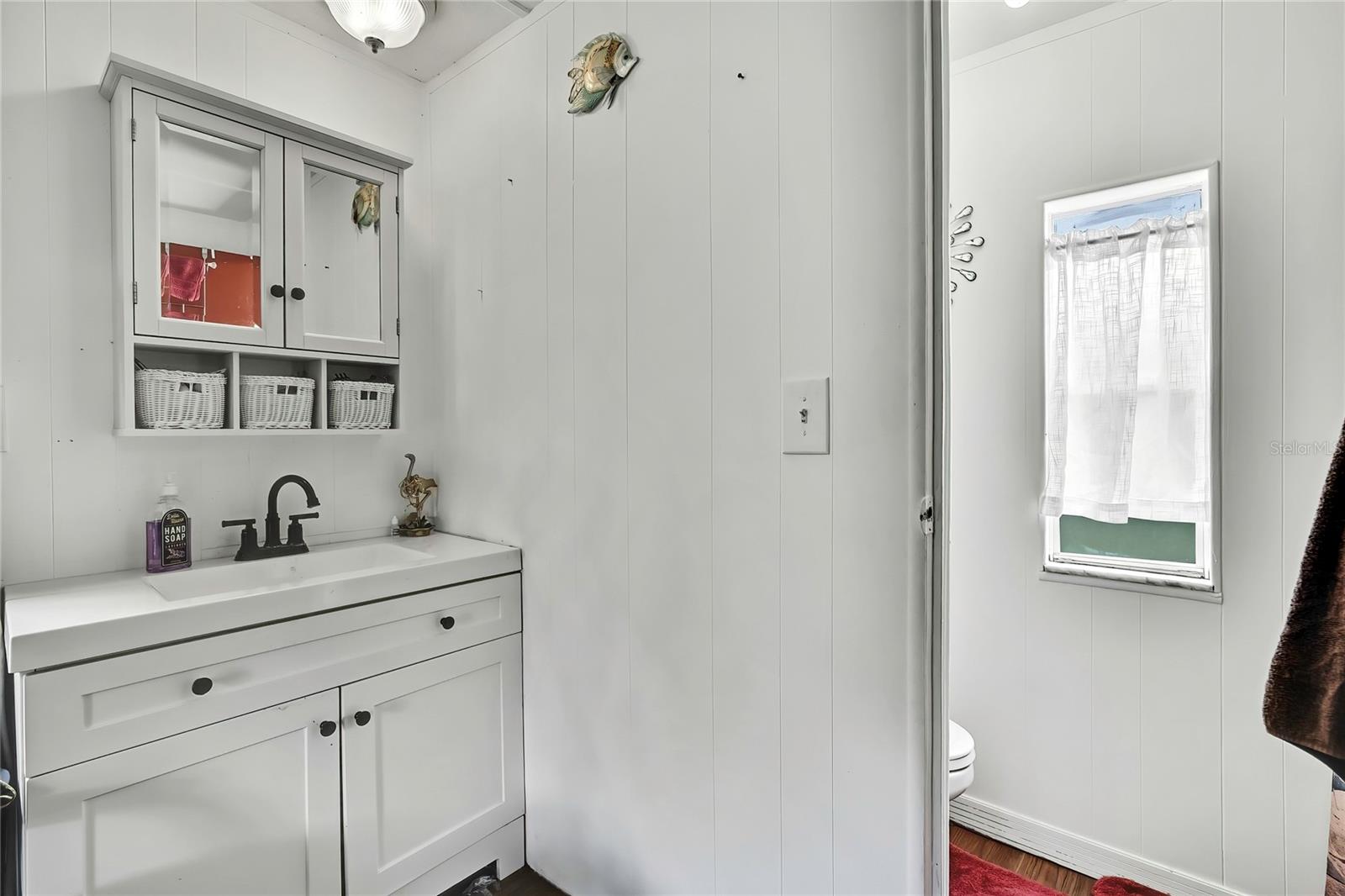 Listing photo id 23 for 3771 Millston Point