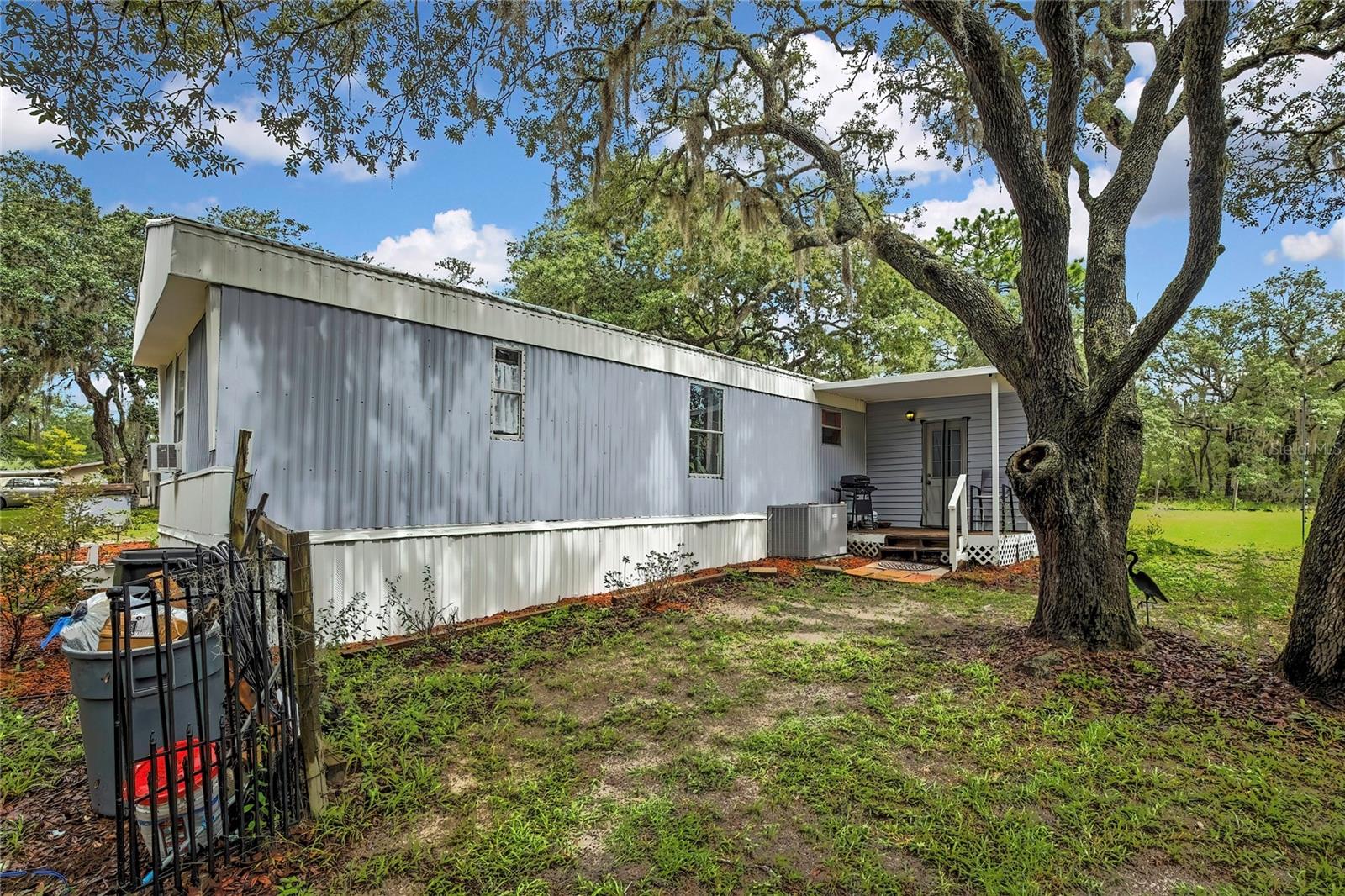 Listing photo id 30 for 3771 Millston Point