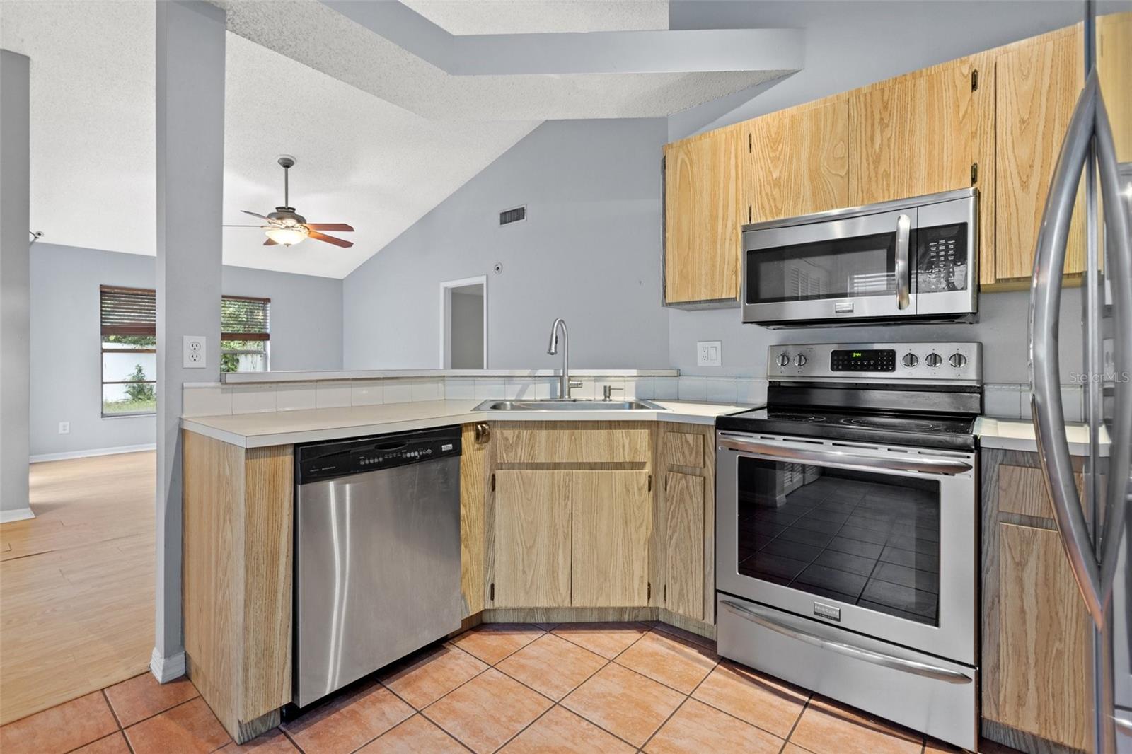 Image 8 of 16 For 12808 Dunhill Drive