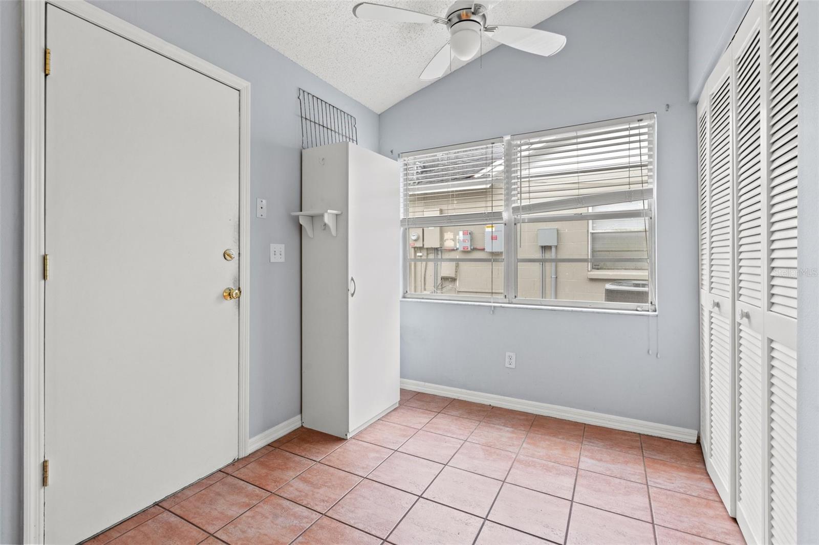 Image 9 of 16 For 12808 Dunhill Drive