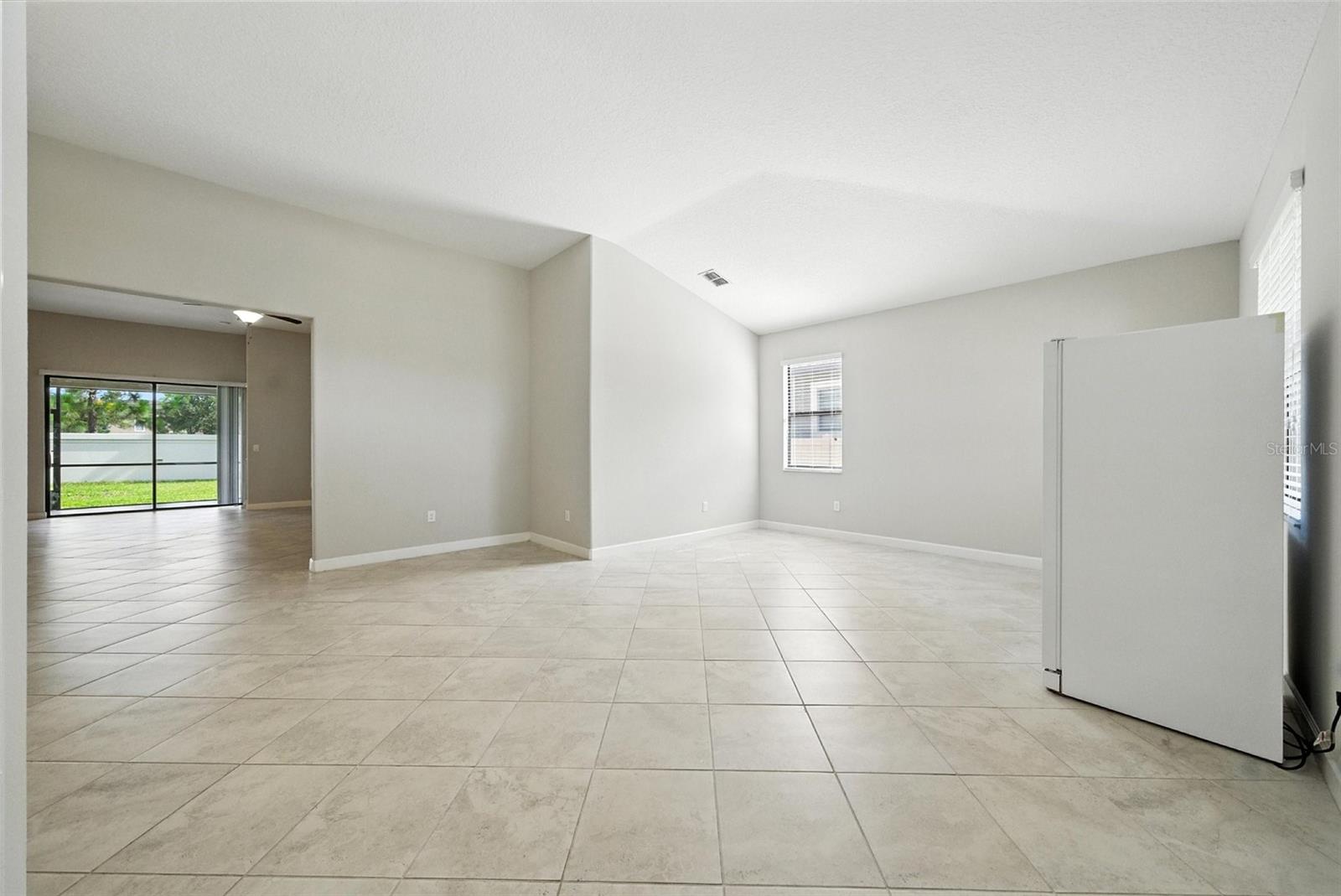 Image 14 of 53 For 9864 Smarty Jones Drive
