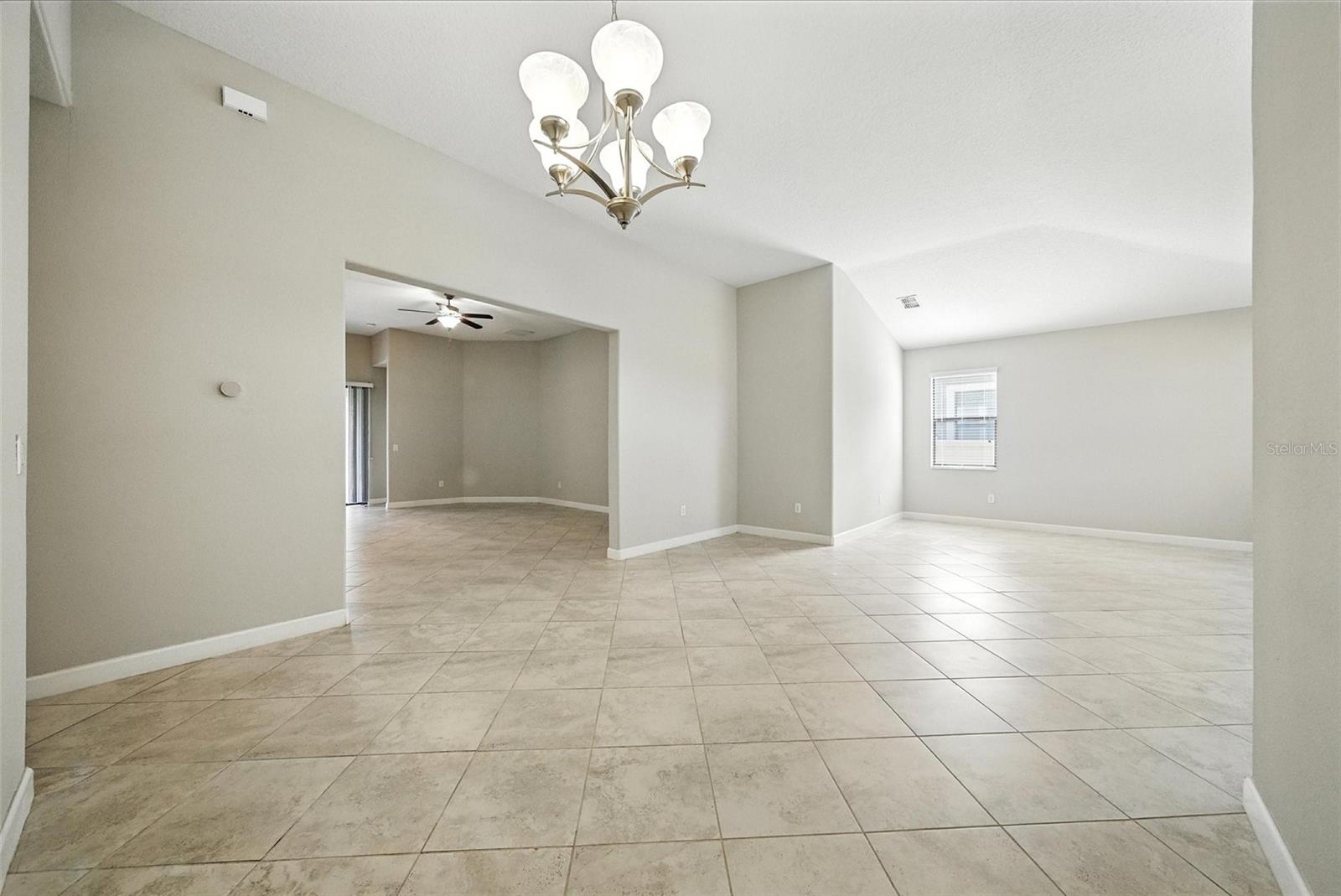 Image 16 of 53 For 9864 Smarty Jones Drive