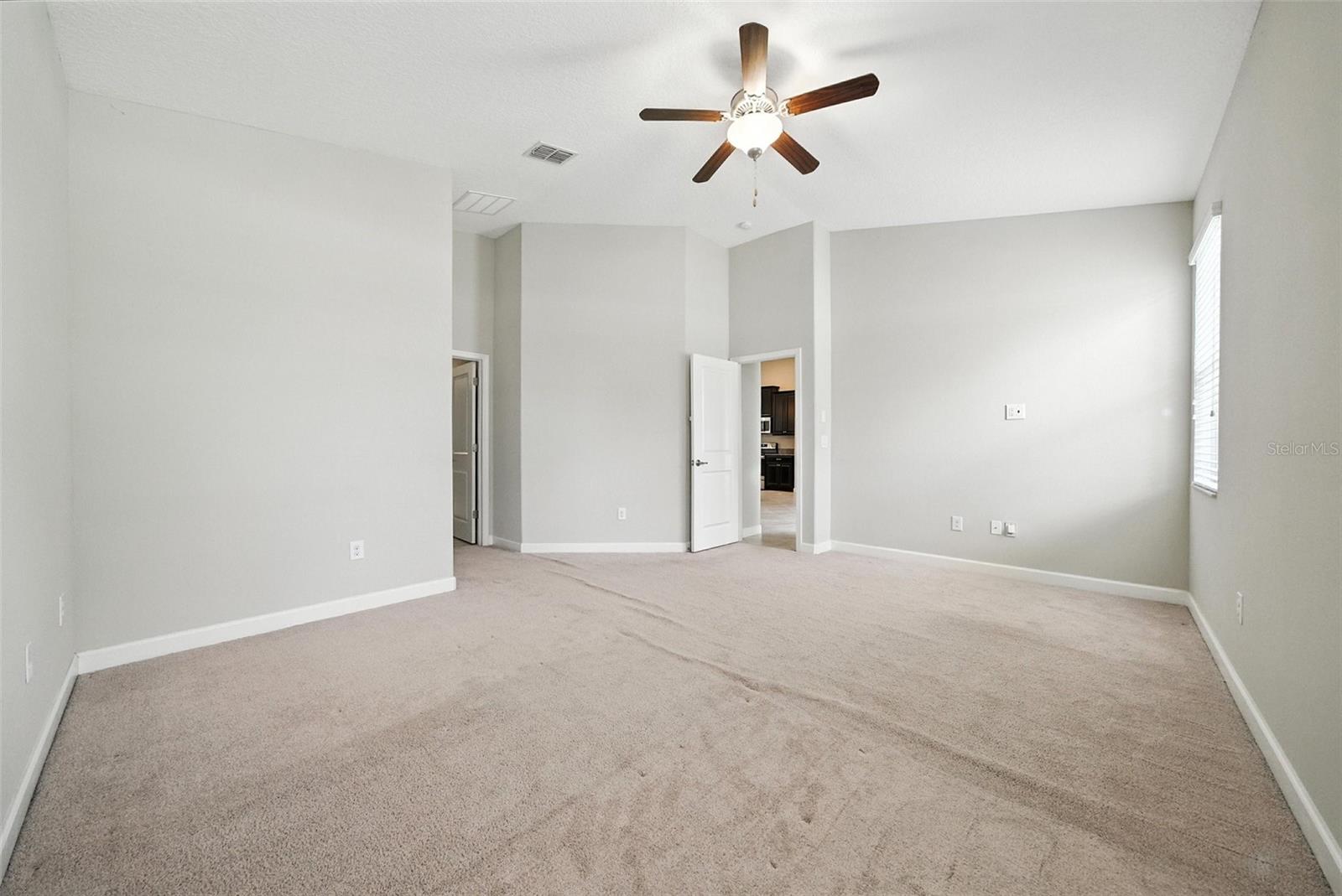 Image 31 of 53 For 9864 Smarty Jones Drive