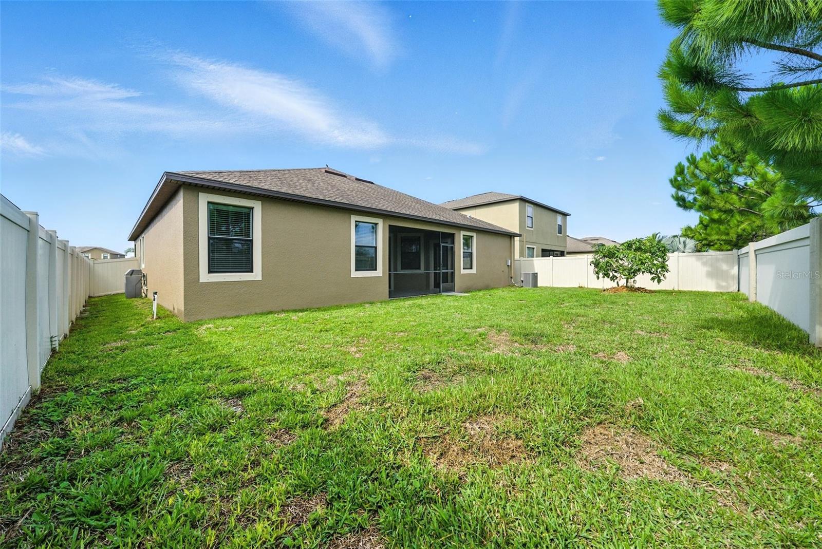 Image 7 of 53 For 9864 Smarty Jones Drive