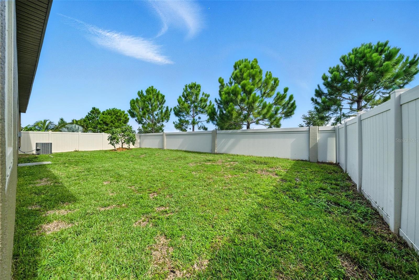 Image 8 of 53 For 9864 Smarty Jones Drive