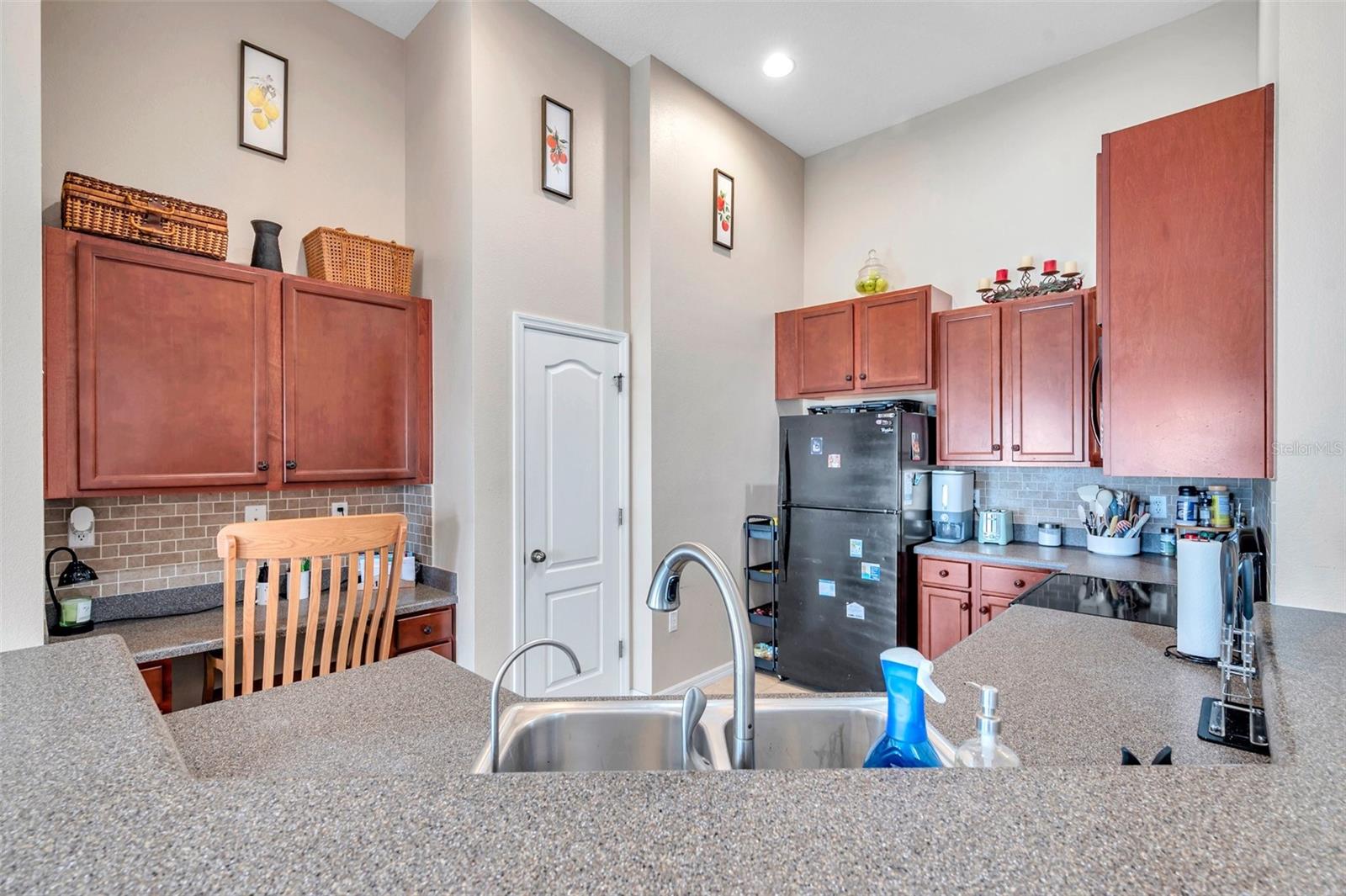 Image 10 of 60 For 746 Ashentree Drive