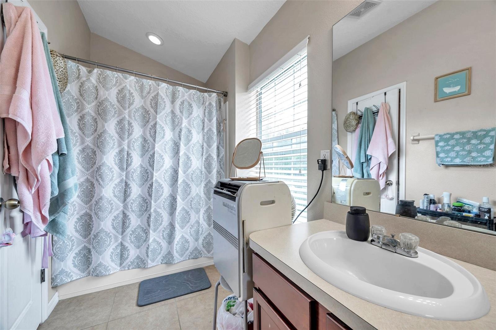 Image 35 of 60 For 746 Ashentree Drive