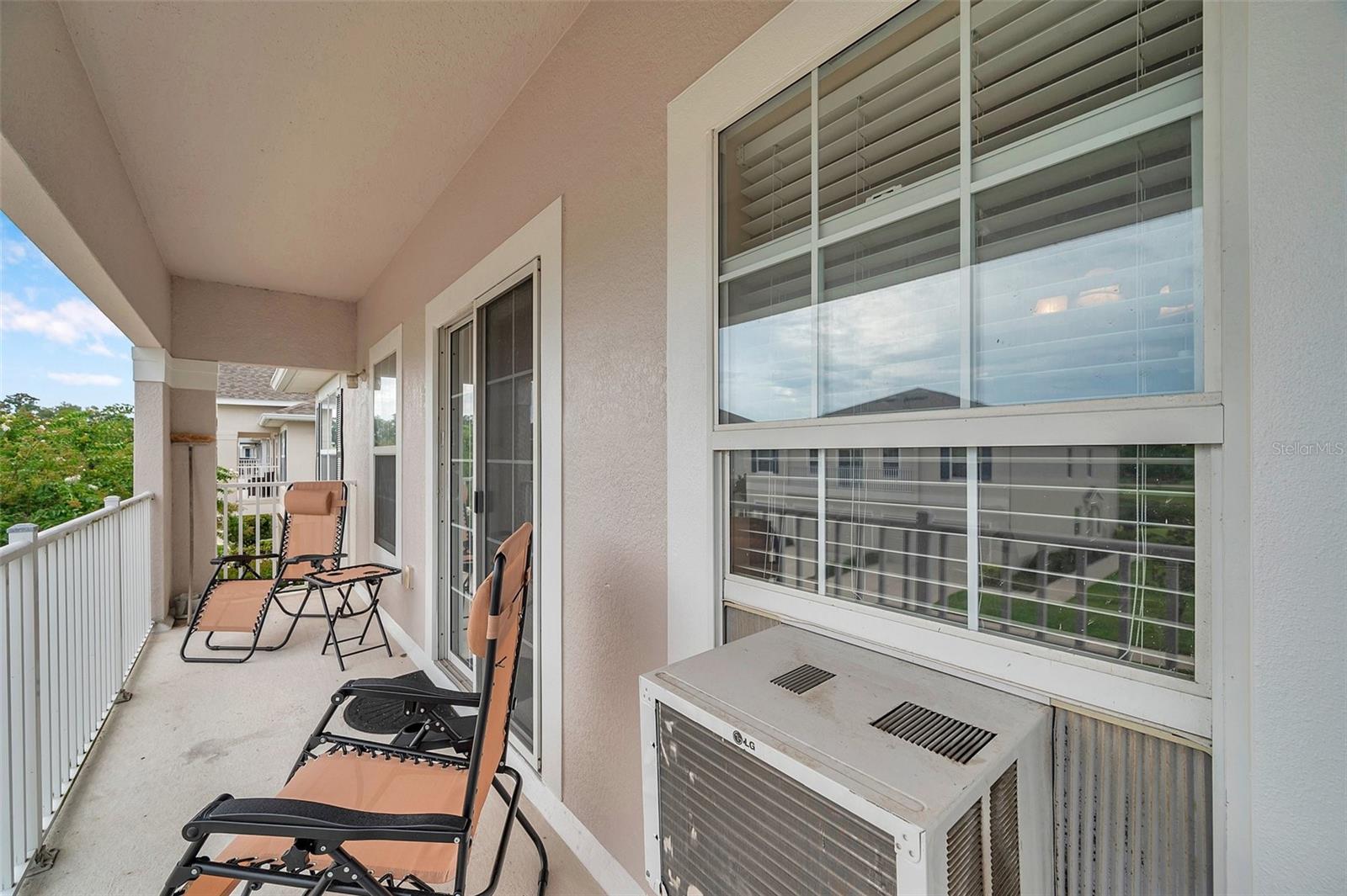 Image 41 of 60 For 746 Ashentree Drive