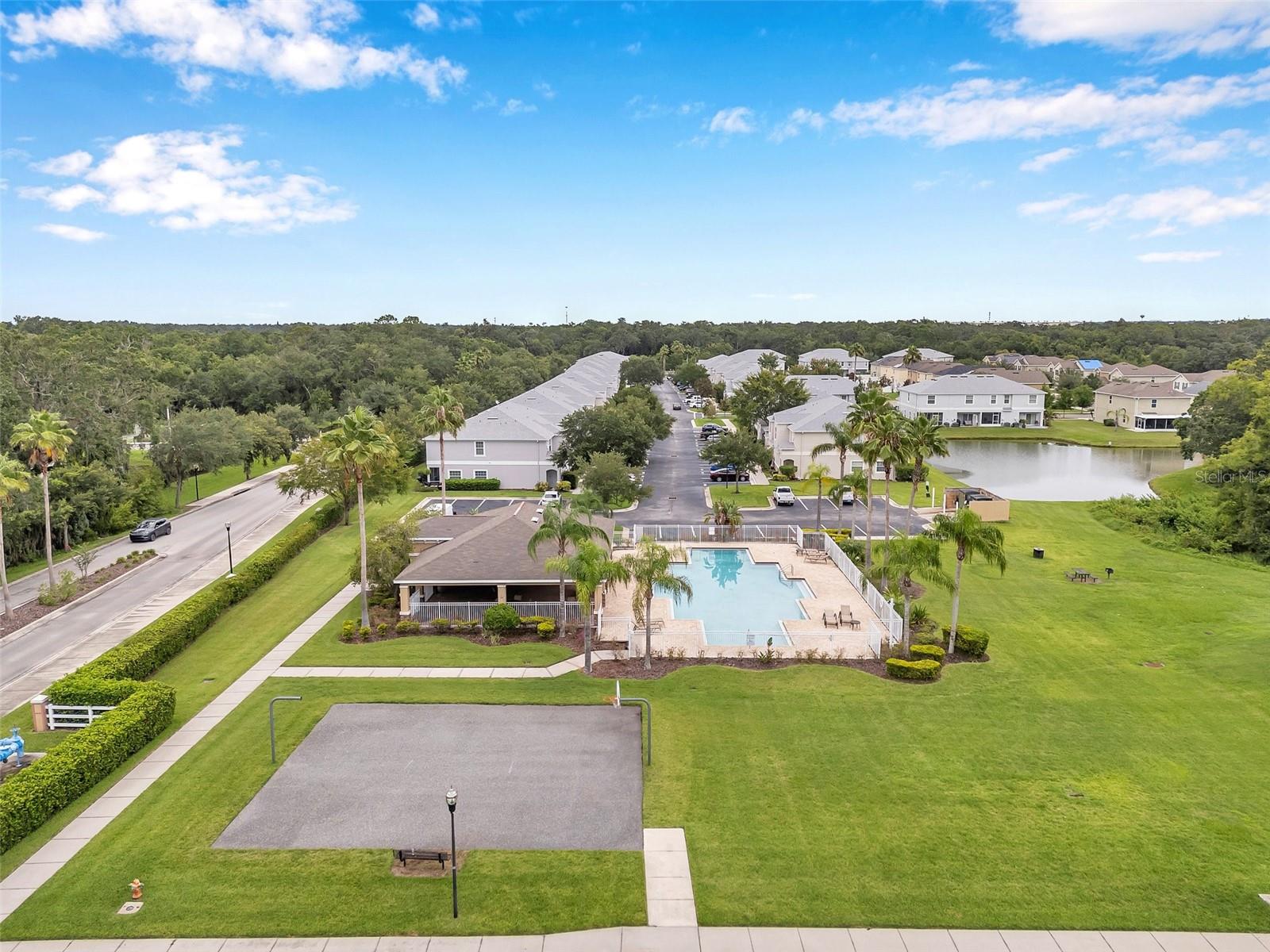 Image 43 of 60 For 746 Ashentree Drive
