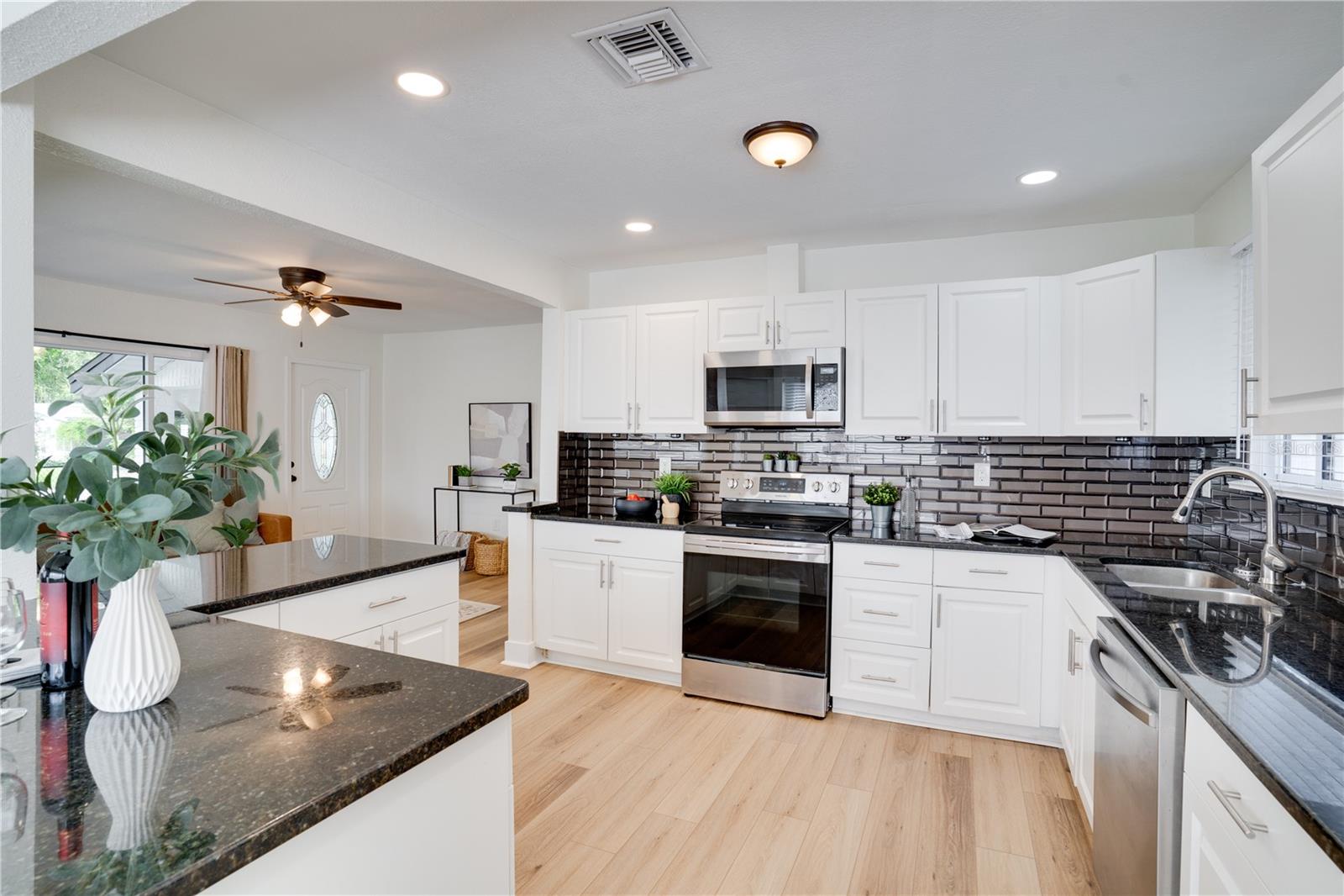 Listing photo id 13 for 6181 84th Avenue N