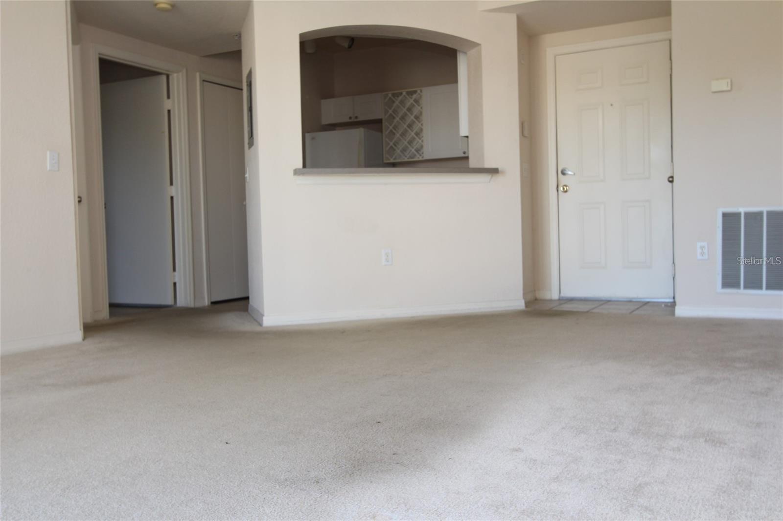 Image 4 of 14 For 14905 Arbor Springs Circle 314