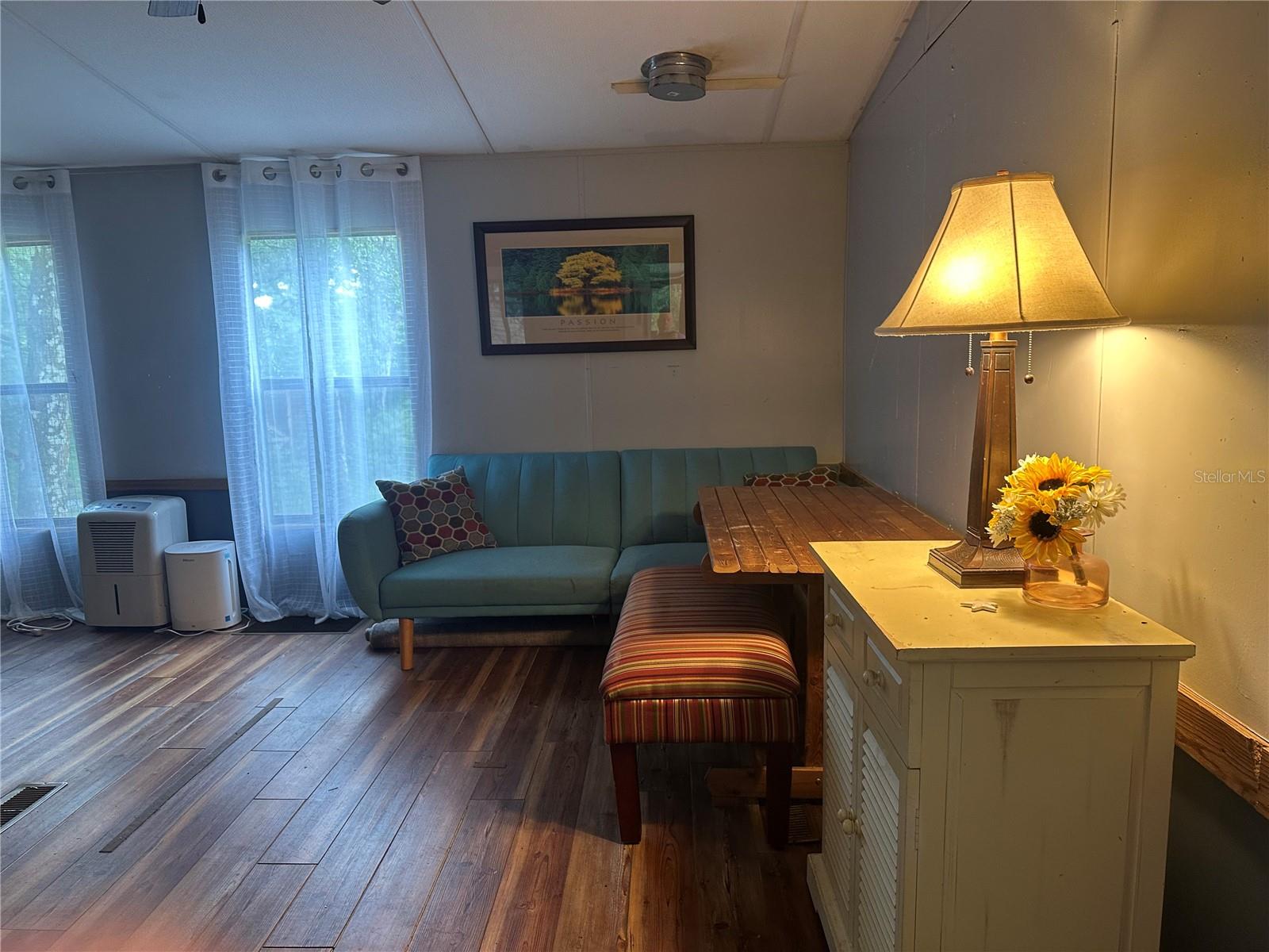 Listing photo id 2 for 14347 Old Hunter Road