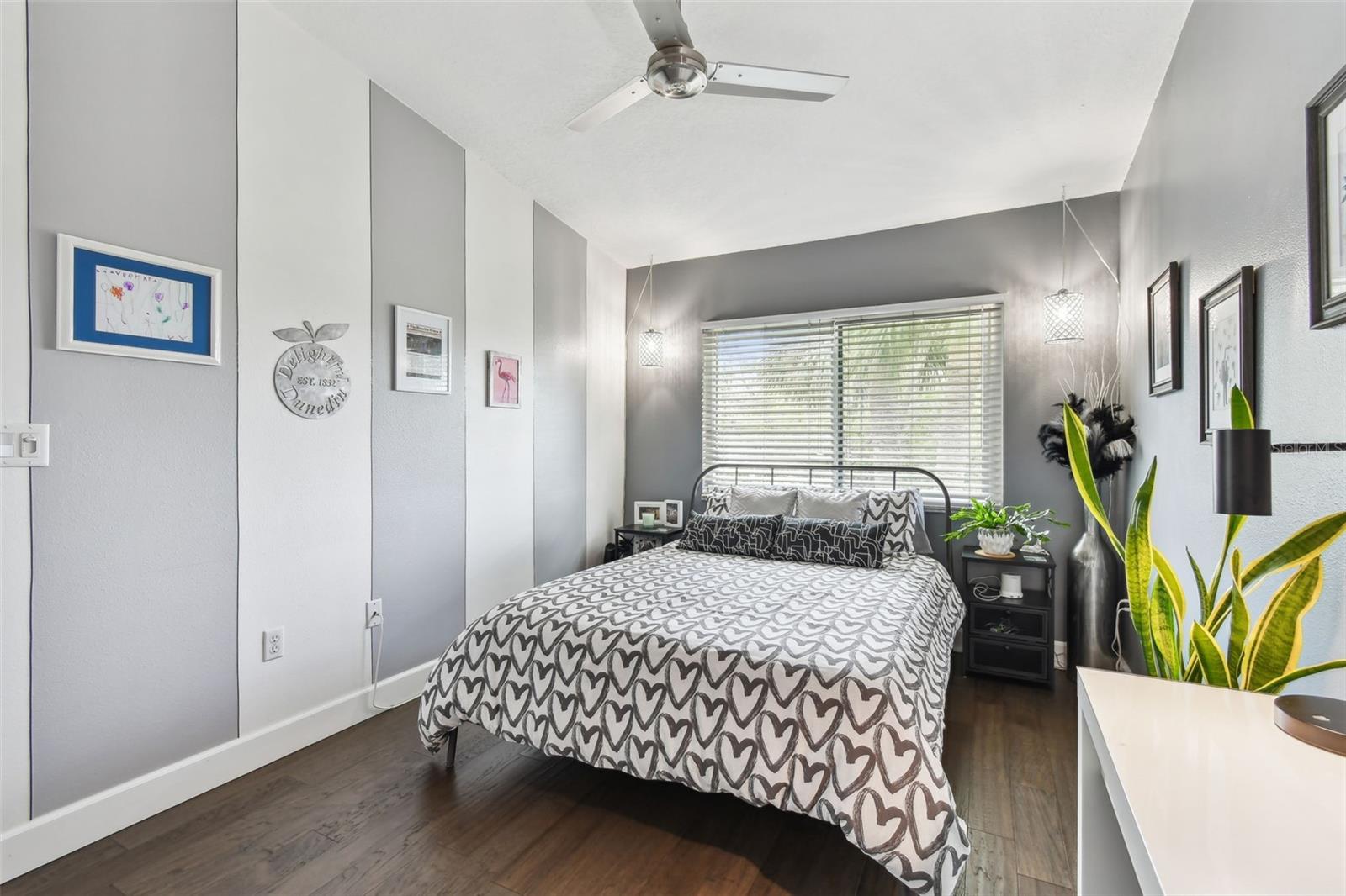 Image 40 of 56 For 549 Walden Court