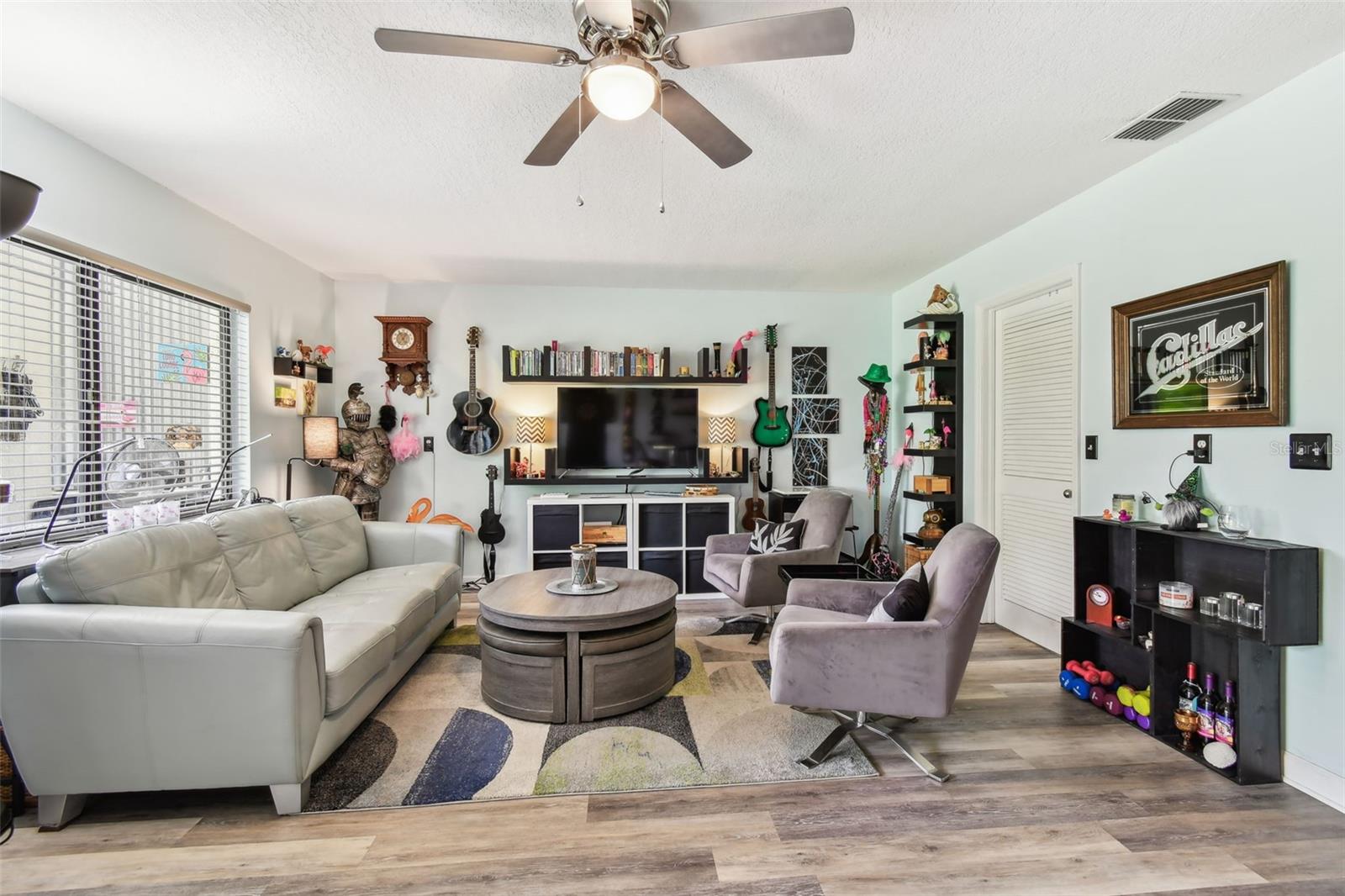 Image 7 of 56 For 549 Walden Court