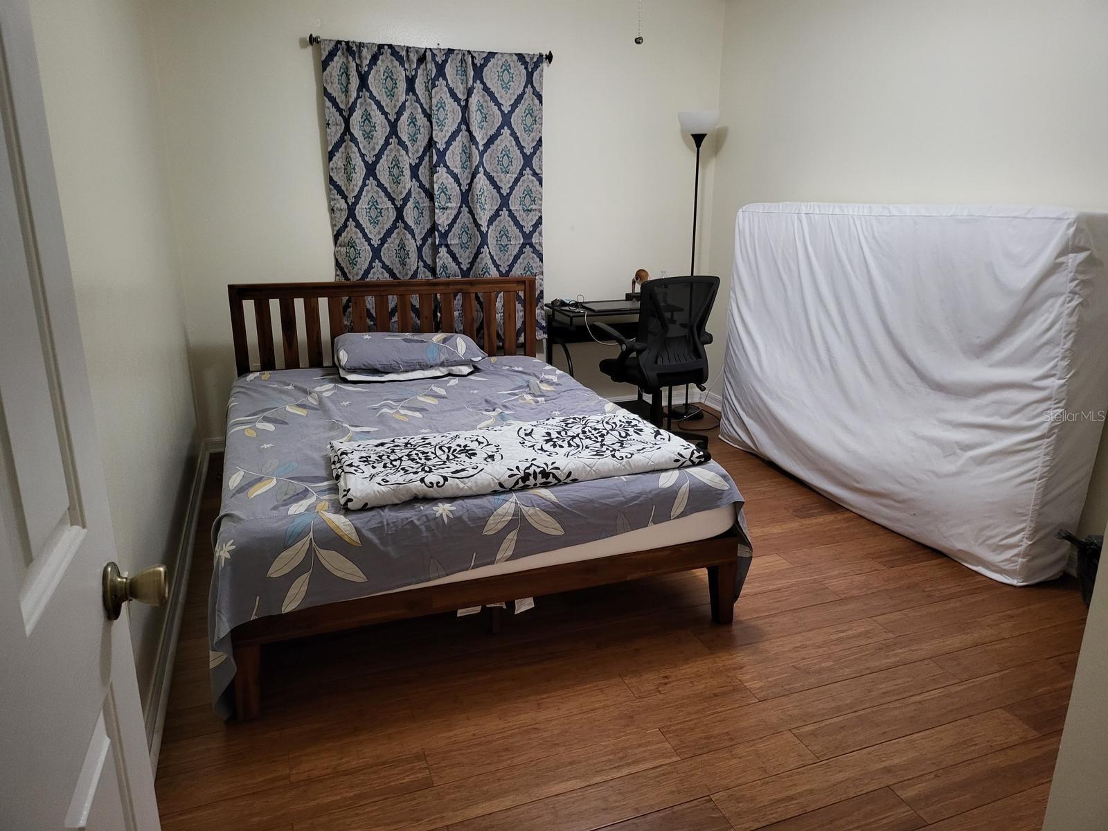 Image 13 of 20 For 8426 Edgewater Place Boulevard