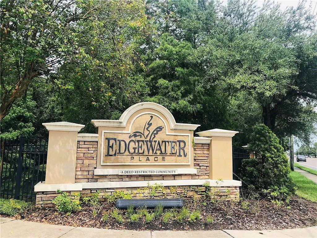 Image 3 of 20 For 8426 Edgewater Place Boulevard