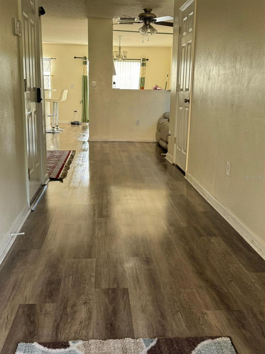 Image 6 of 20 For 8426 Edgewater Place Boulevard