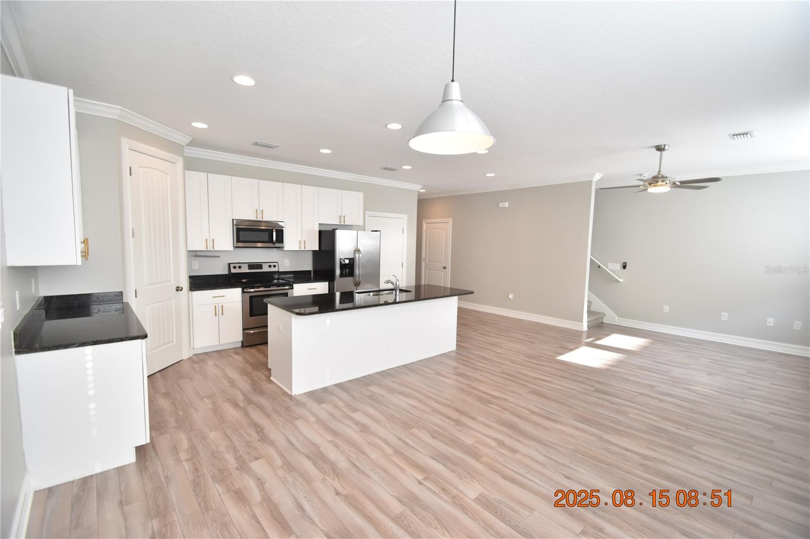 Image 17 of 54 For 6921 Interbay Boulevard 3