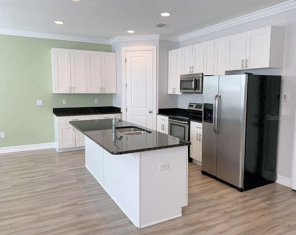 Image 2 of 10 For 6921 Interbay Boulevard 3