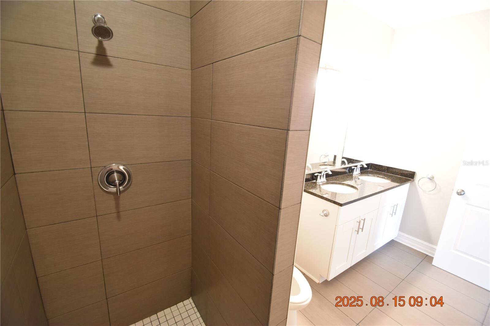 Image 37 of 54 For 6921 Interbay Boulevard 3