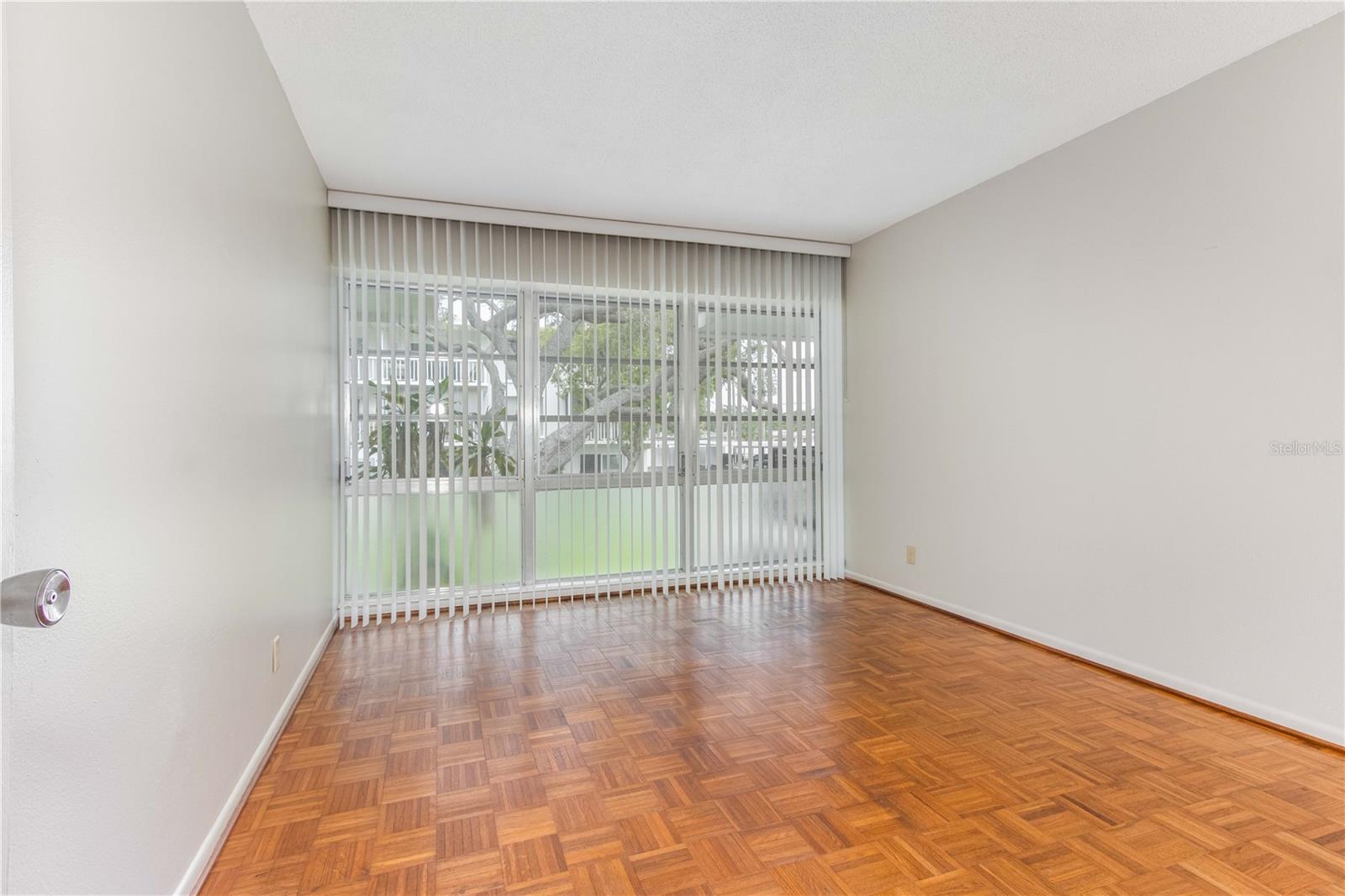 Image 24 of 65 For 2950 West Bay Drive B5
