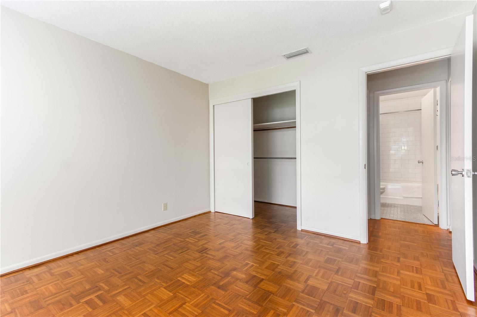 Image 25 of 65 For 2950 West Bay Drive B5