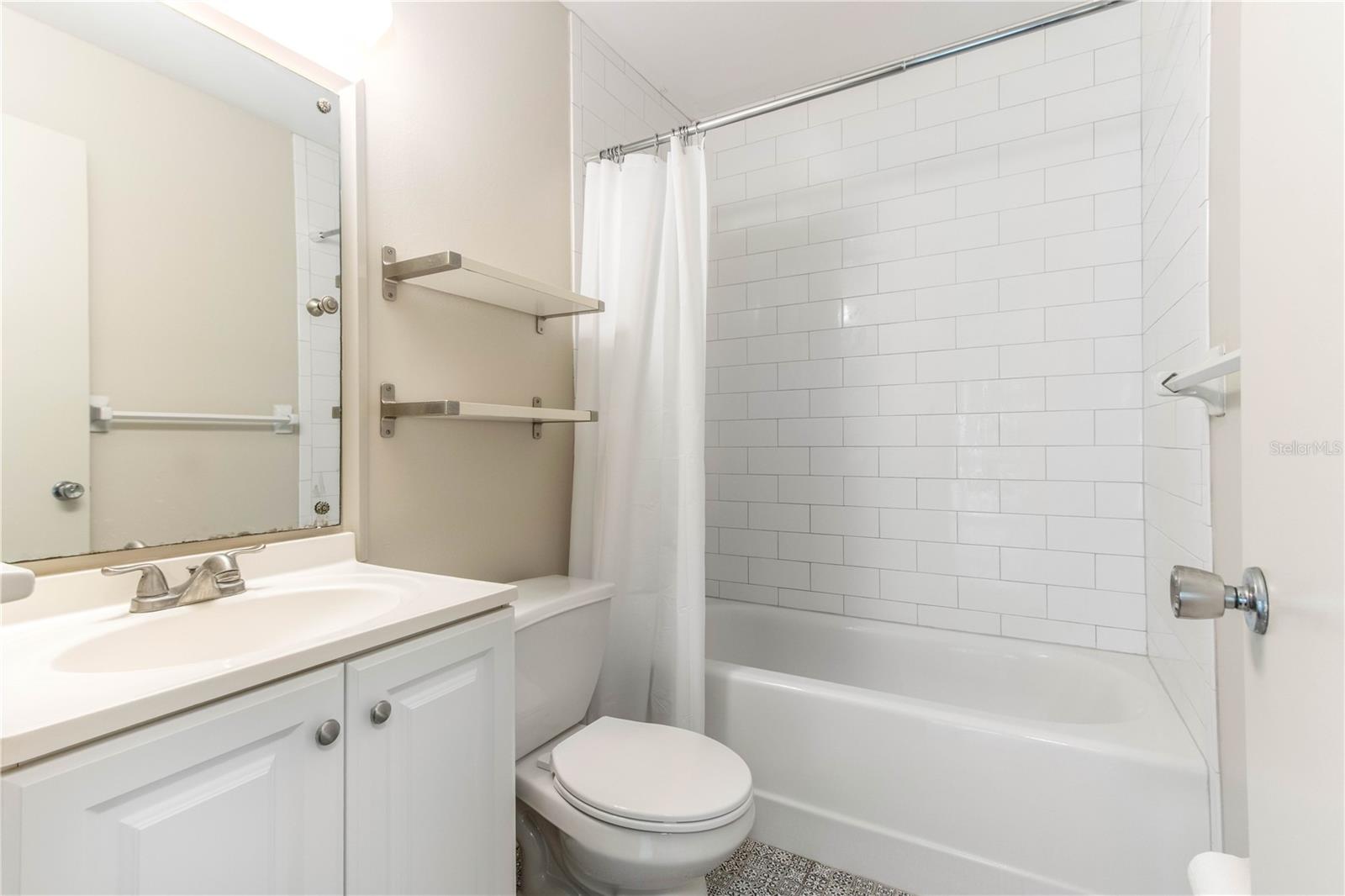 Image 27 of 65 For 2950 West Bay Drive B5