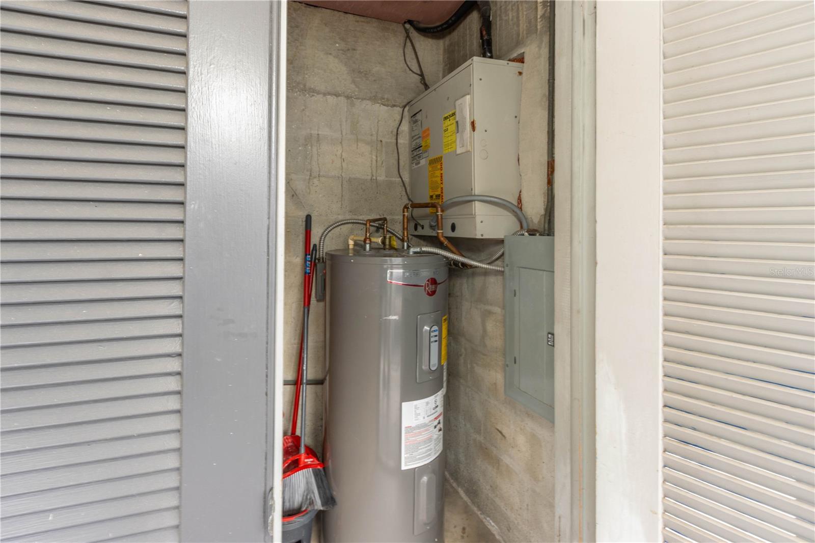 Image 33 of 65 For 2950 West Bay Drive B5