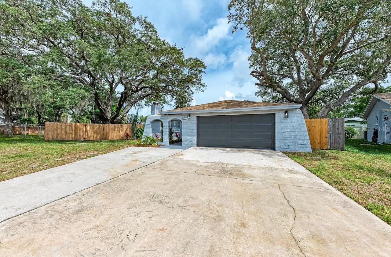 Details for 12037 104th Avenue, SEMINOLE, FL 33778