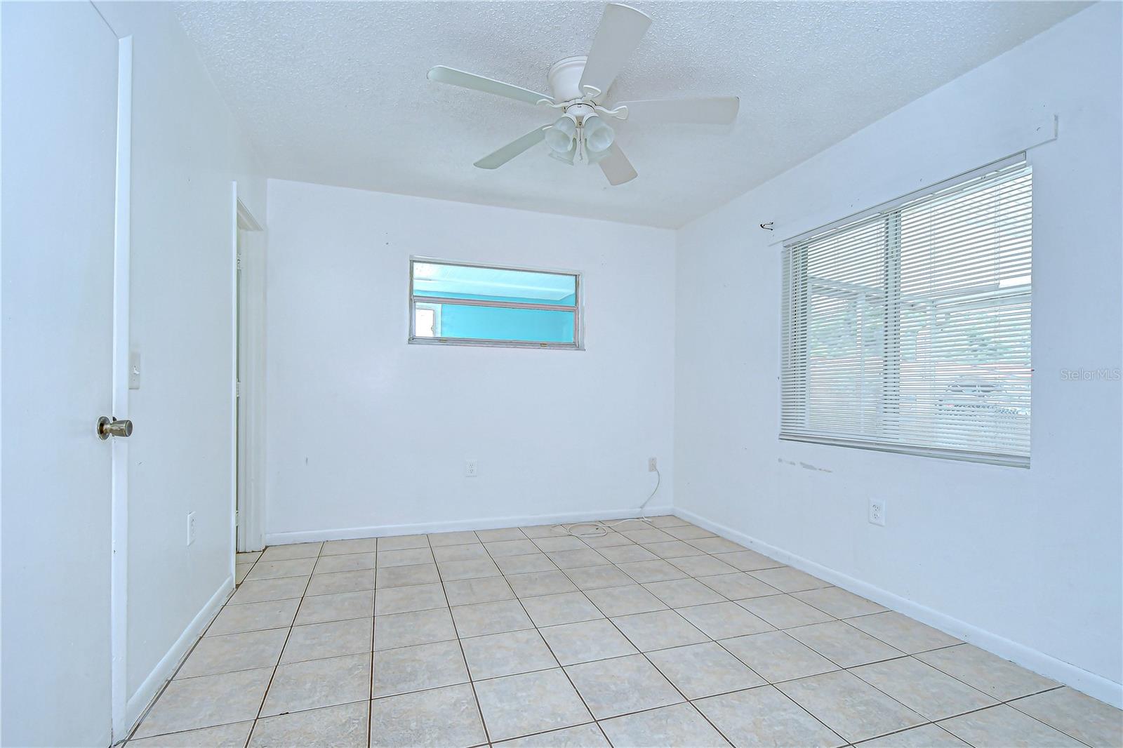 Image 16 of 47 For 37740 Waverly Avenue