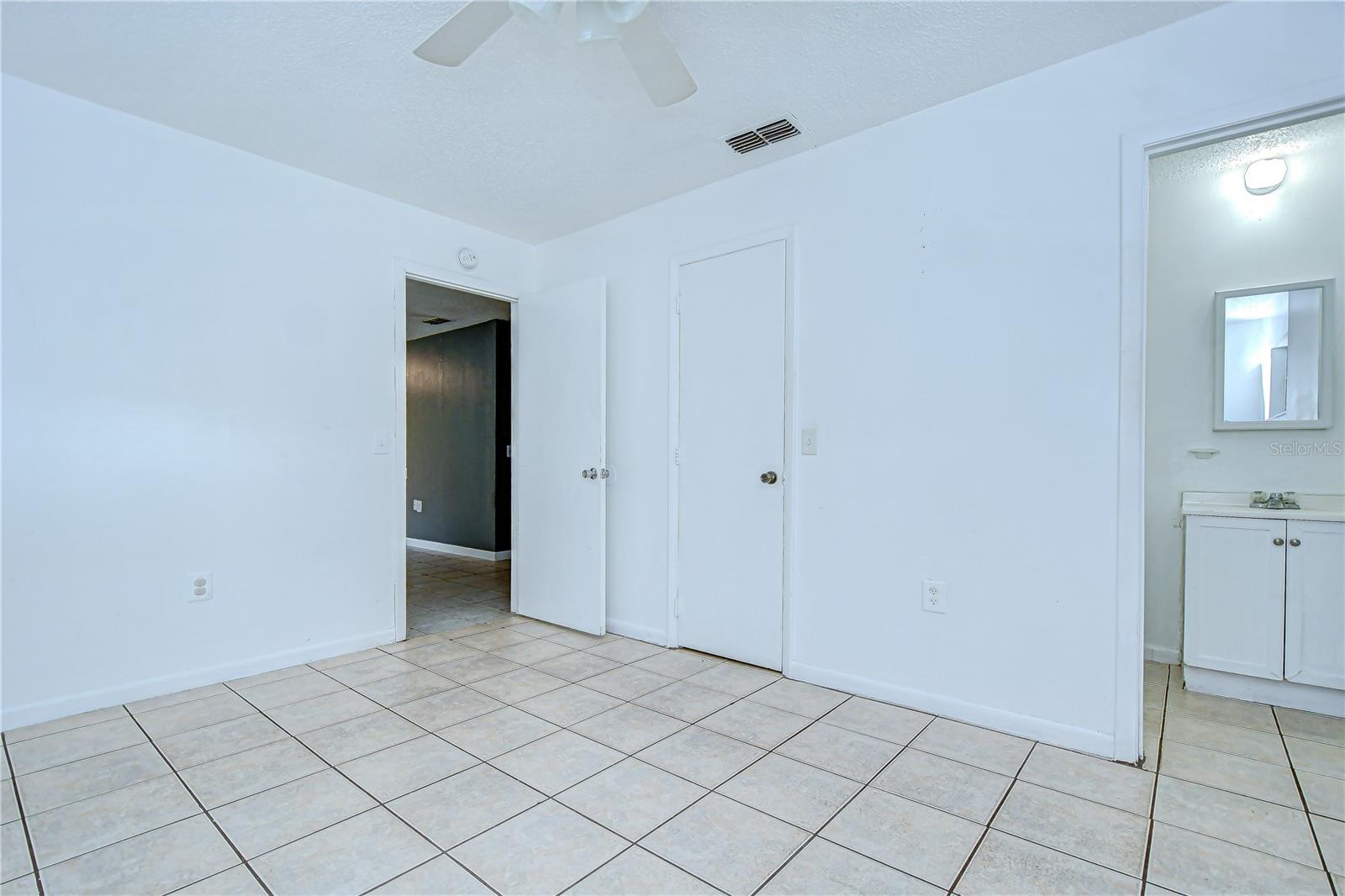 Image 17 of 47 For 37740 Waverly Avenue