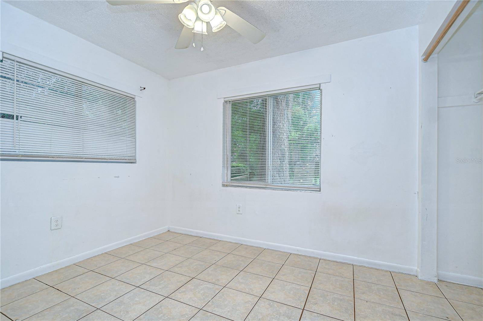 Image 22 of 47 For 37740 Waverly Avenue